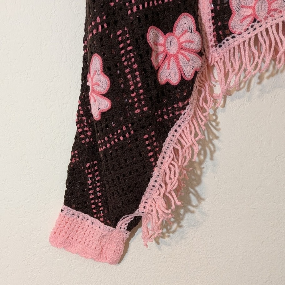 House of Harlow 1960 Crochet Bow Fringe Crop Top Poncho Brown Pink One Size - Picture 3 of 7